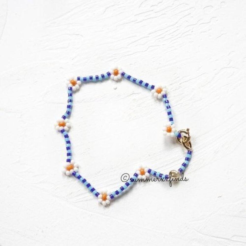 Roxanne Assoulin Daisy Bracelet - Picture 5 of 9